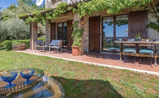 Castle For Sale In Umbria, Trasimeno Lake