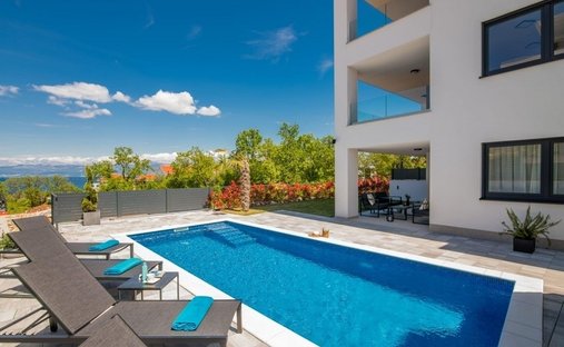 Apartment in Malinska, Primorje-Gorski Kotar County, Croatia 1