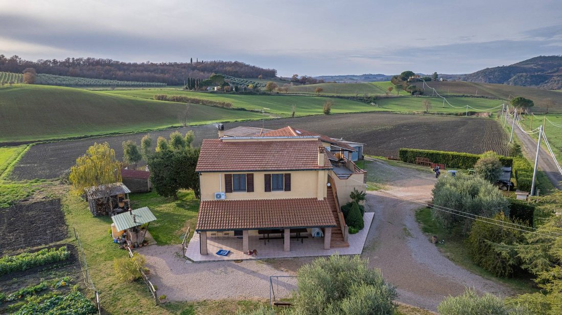 Villa in Manciano, Tuscany, Italy 3 - 16876786