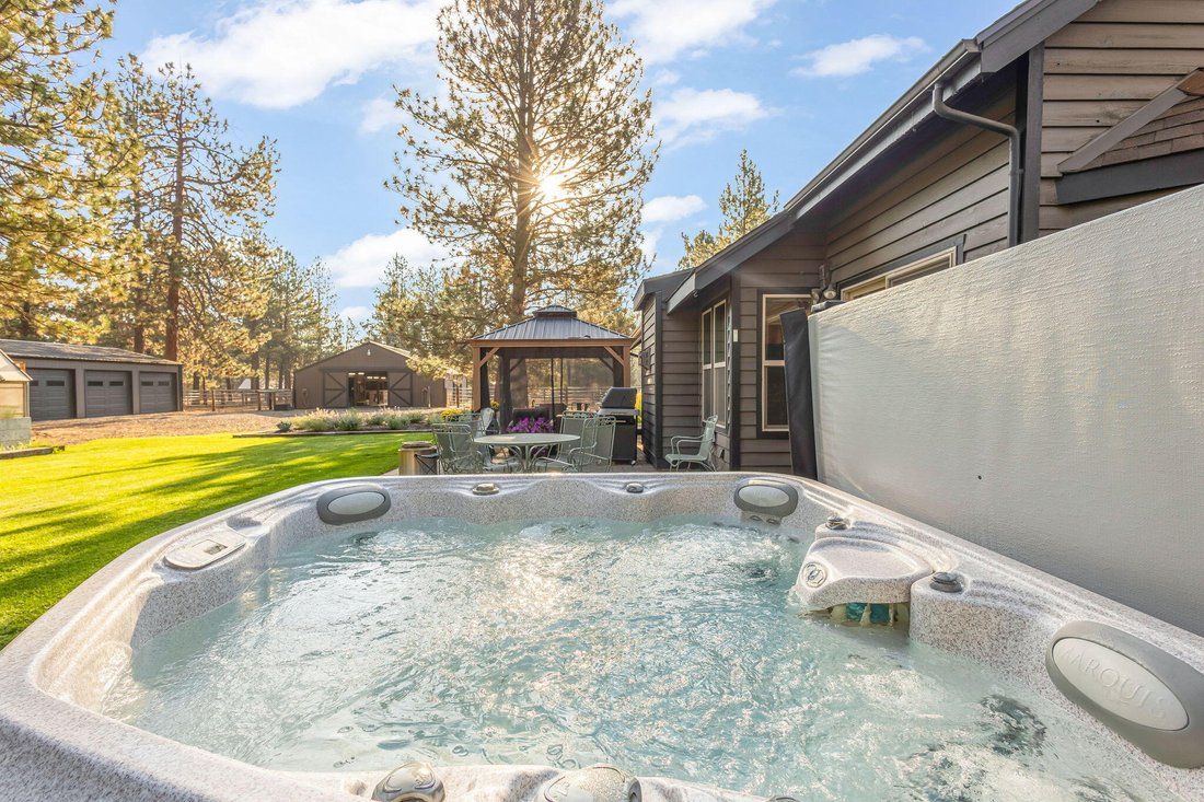 House in Sisters, Oregon, United States 3 - 16872887