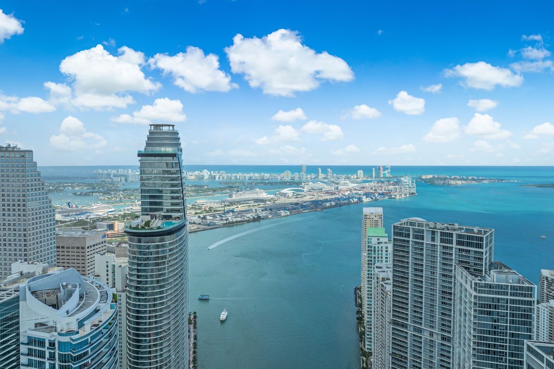 Condo in Miami, Florida, United States 1 - 16888053