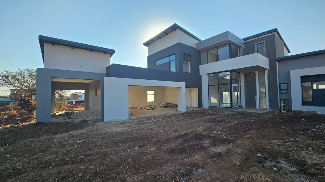House in Sunderland Ridge AH, Gauteng, South Africa 1 - 16875007