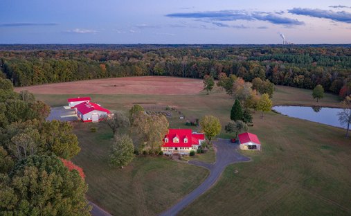 House in Walnut Cove, North Carolina, United States 1