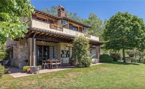 Castle For Sale In Umbria, Trasimeno Lake