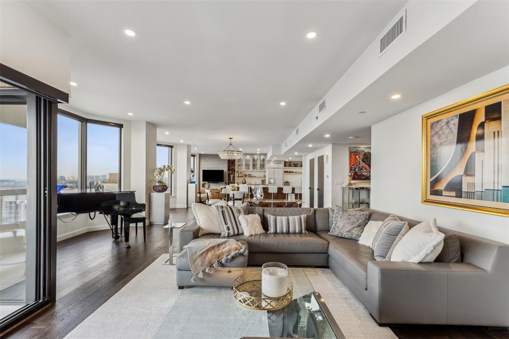 Condo in Dallas, Texas, United States 5 - 16870319