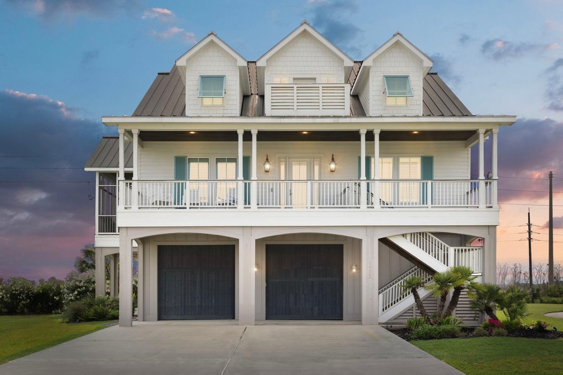 House in Galveston, Texas, United States 1 - 16870184