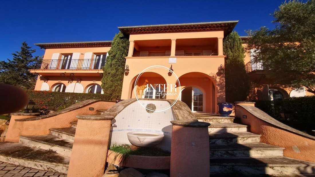 Villa in Les Issambres, Roquebrune-sur-Argens, France 4 - 16839355