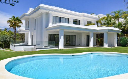 Villa in Marbella, Andalusien, Spanien 1