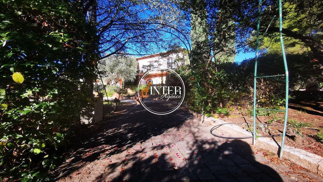 Villa in Les Issambres, Roquebrune-sur-Argens, France 5 - 16839355
