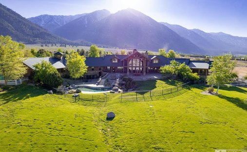 House in Gardnerville, Nevada, United States 1