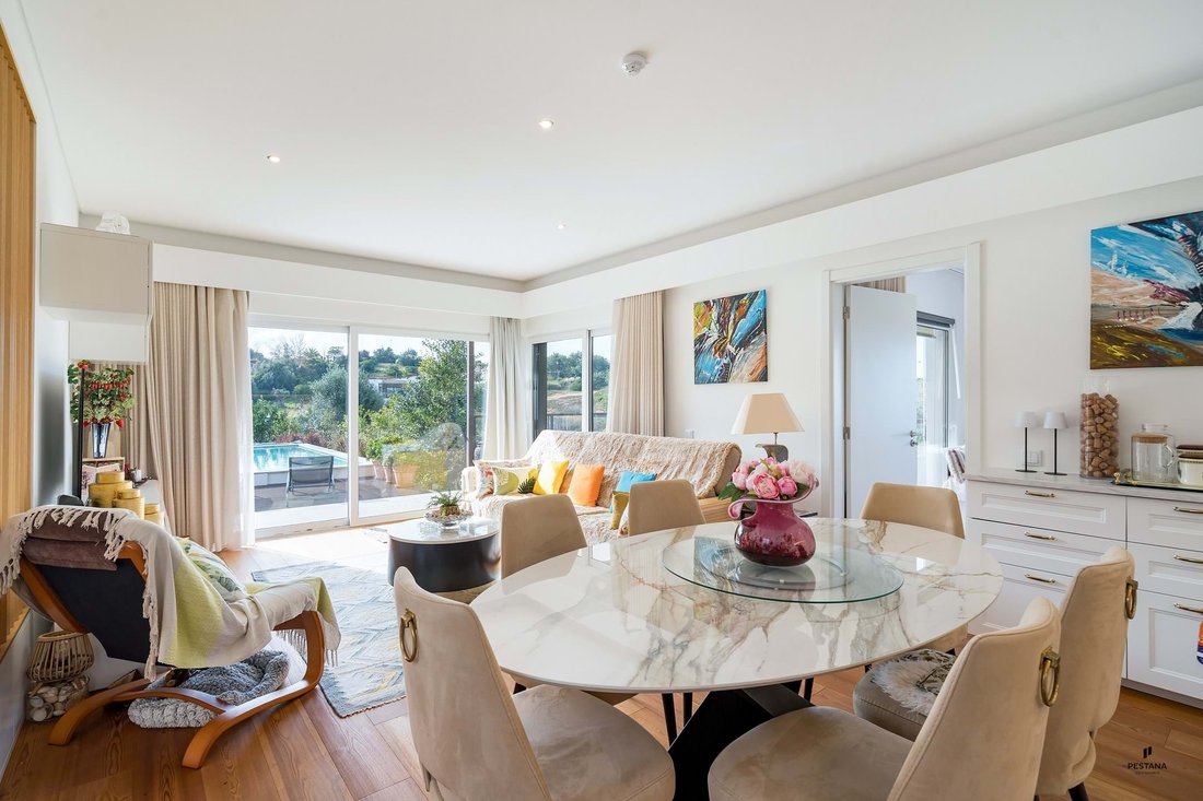 Townhouse in Estombar e Parchal, Algarve, Portugal 2 - 16871385