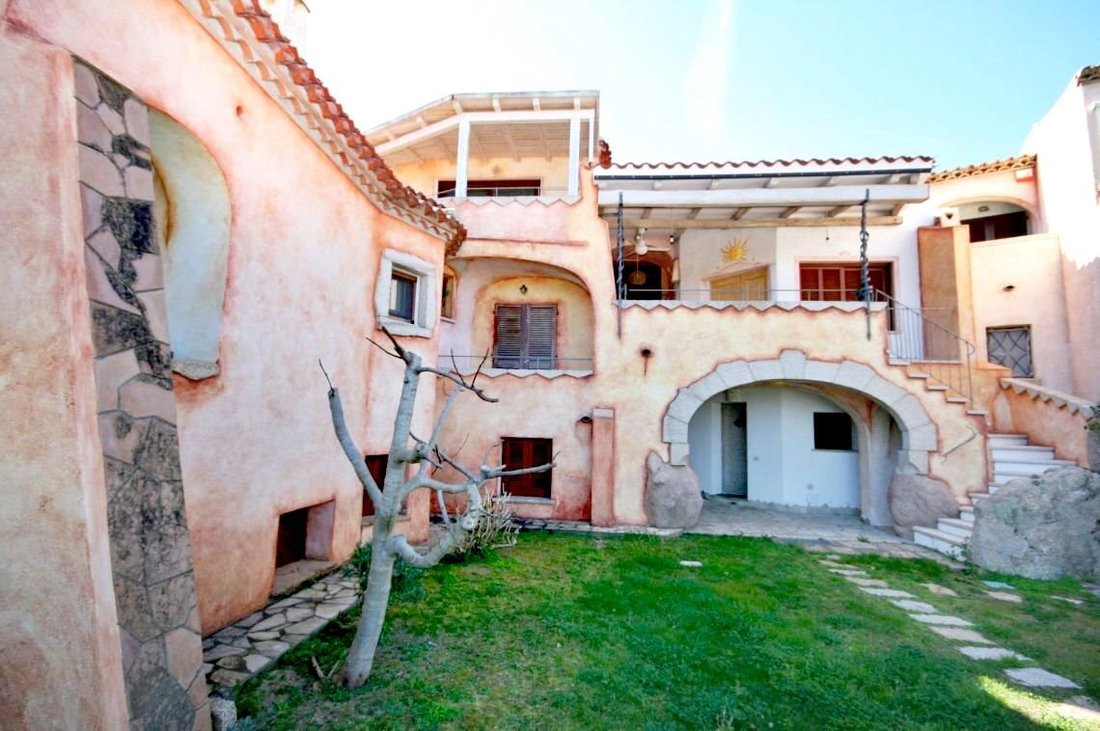 House in Arzachena, Sardinia, Italy 2 - 16872814