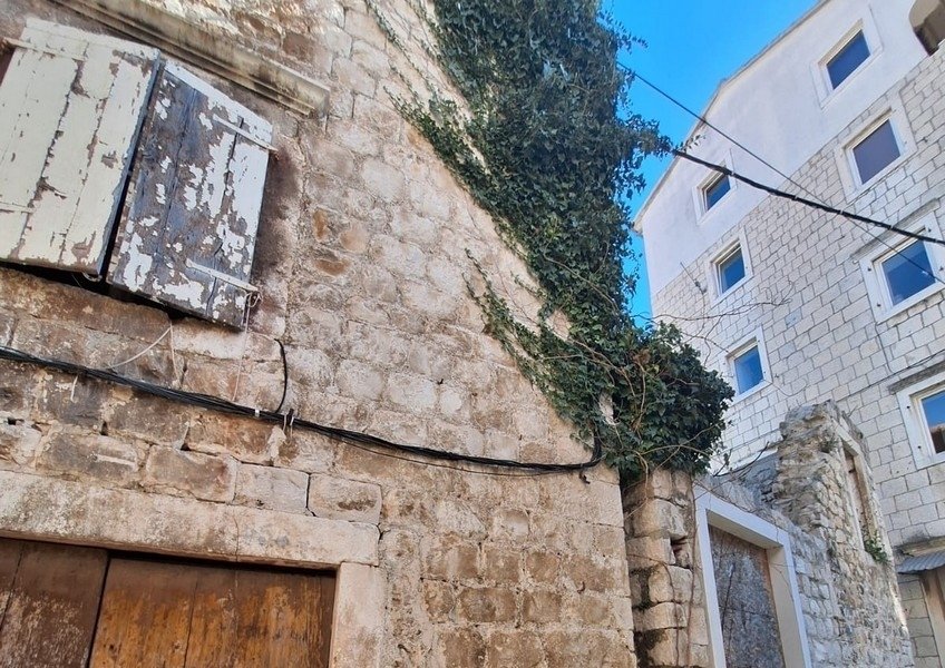 Townhouse in Trogir, Split-Dalmatia County, Croatia 2 - 16872028