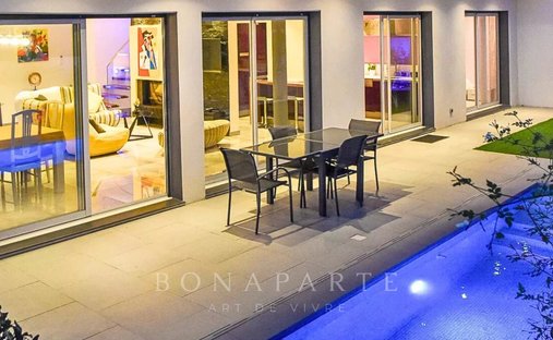 Castle for Sale in Béziers, Occitanie, France