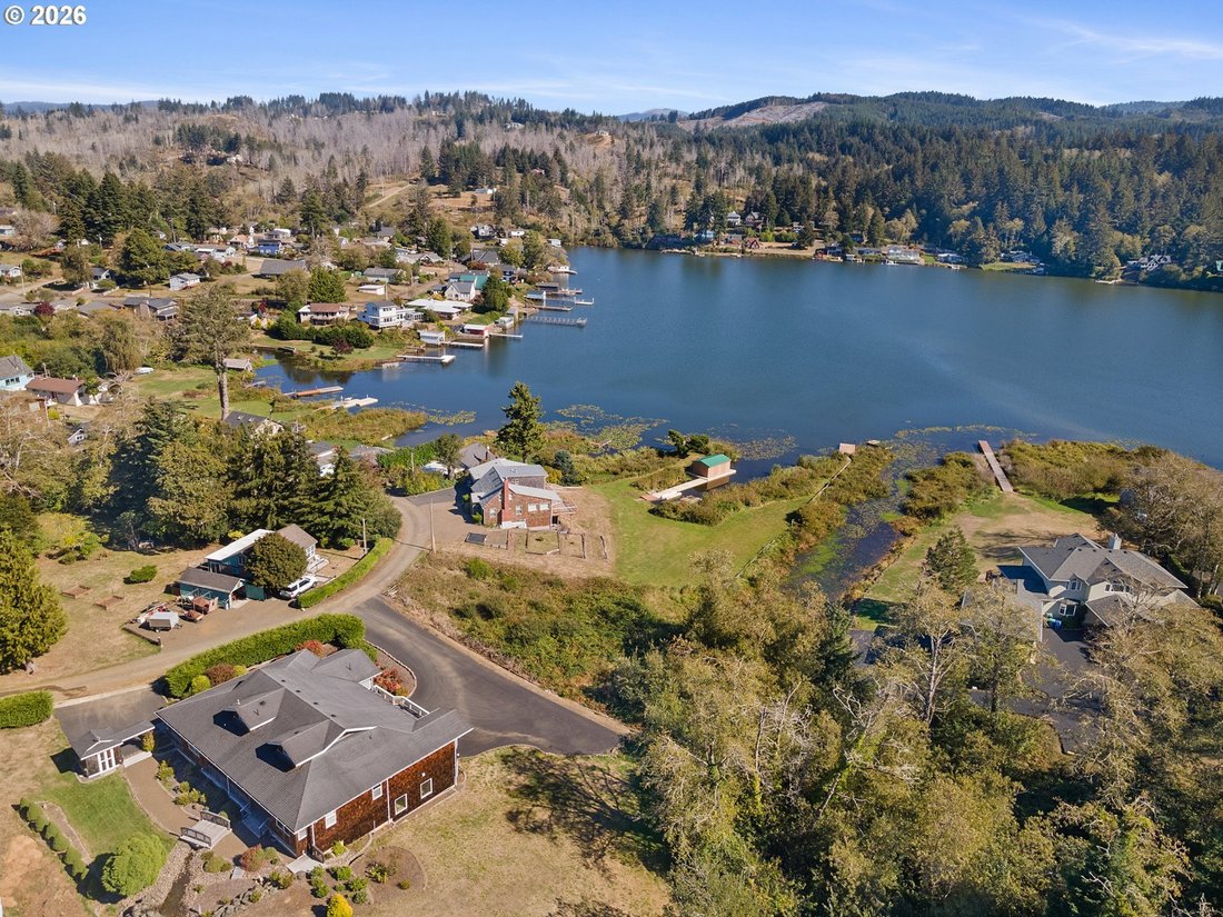 House in Neotsu, Oregon, United States 1 - 16874619