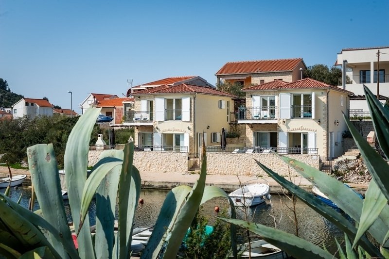 Villa in Rogoznica, Sibenik-Knin County, Croatia 2 - 16871928