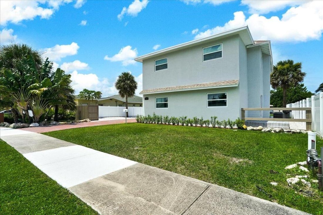 Lake Park, Florida, United States 3 - 16633728