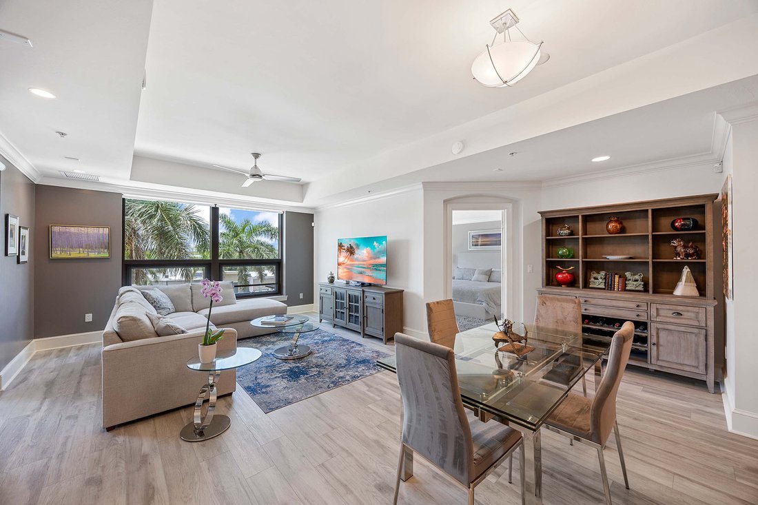 Condo in Naples, Florida, United States 5 - 16886205