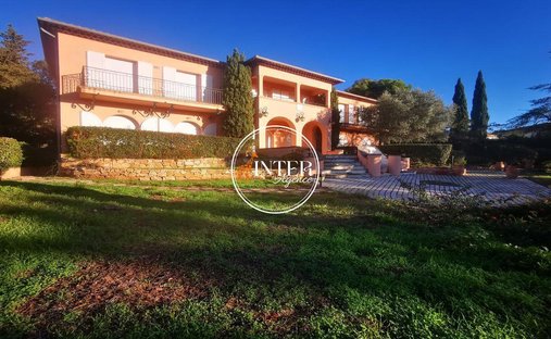 Villa in Les Issambres, Roquebrune-sur-Argens, France 1