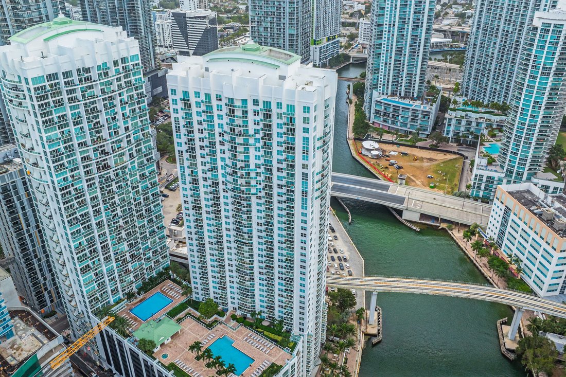 Condo in Miami, Florida, United States 2 - 16888053