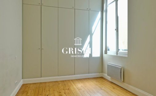 Castle for Sale in Bordeaux, Nouvelle-Aquitaine, France