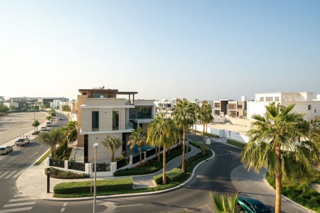 Villa in Pearl Jumeirah, Dubai, United Arab Emirates 1 - 16869061