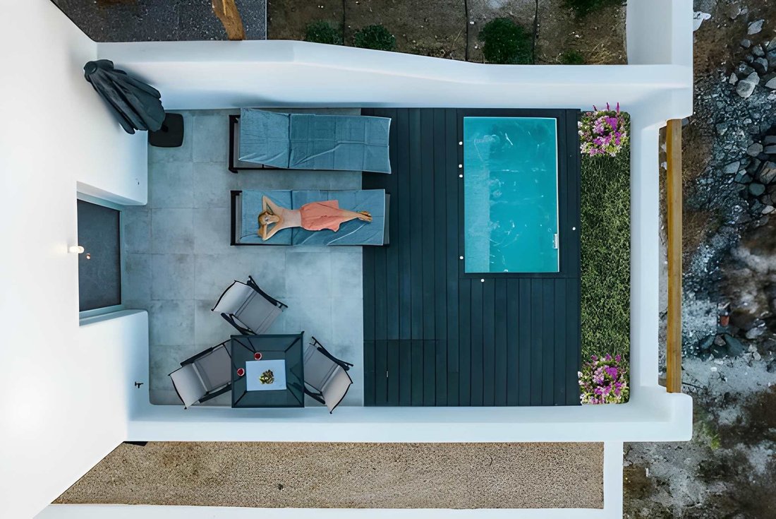 House in Thira, Aegean, Greece 3 - 16871378