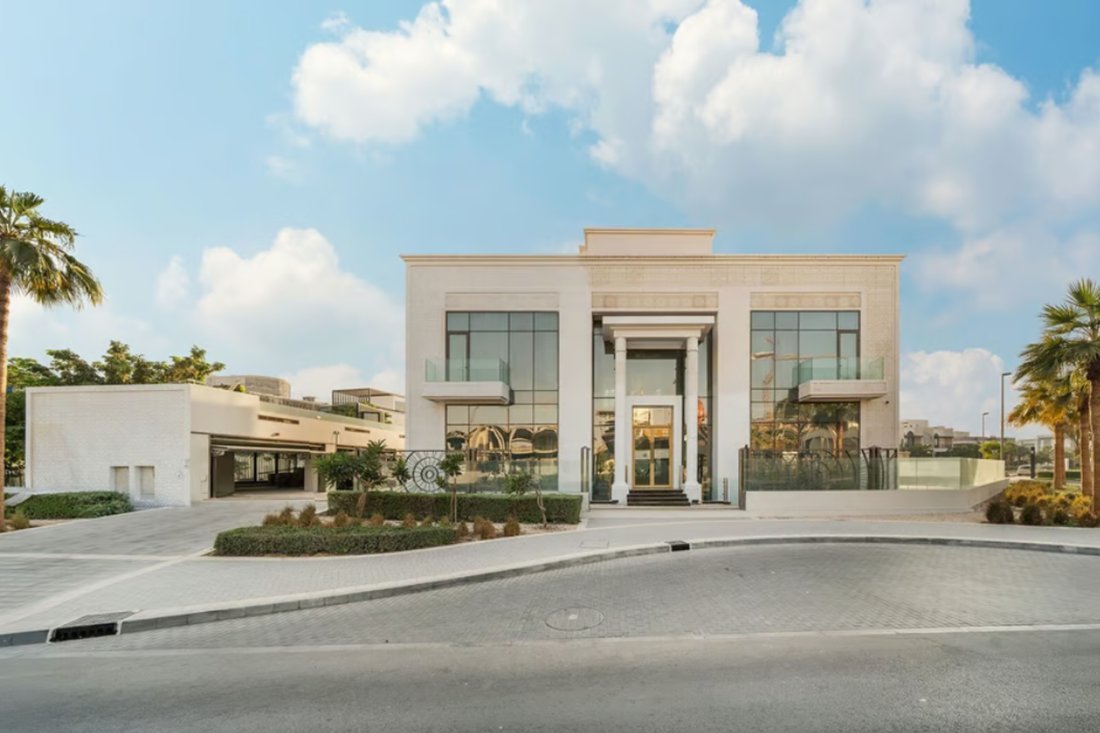 Villa in Pearl Jumeirah, Dubai, United Arab Emirates 2 - 16869061