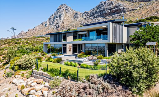 House in Cape Town, Western Cape, South Africa 1
