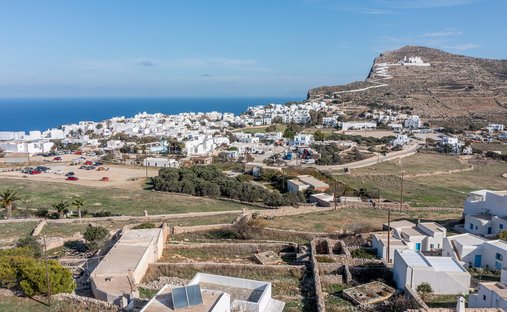 Land in Community of Folegandros, Aegean, Greece 1