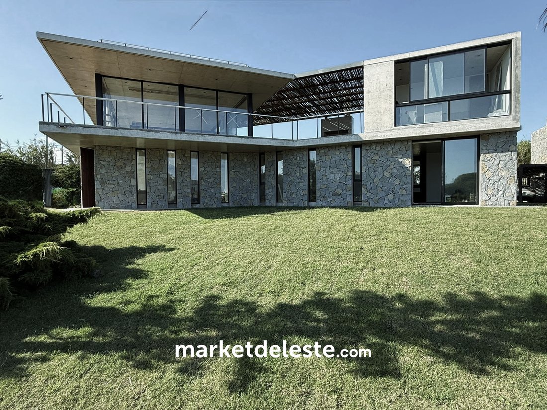 House in Manantiales, Maldonado Department, Uruguay 1 - 16875506