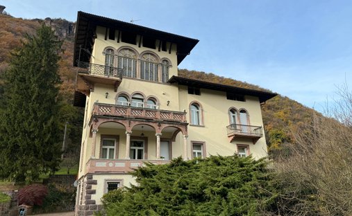 Castle for Sale in Merano, Trentino-South Tyrol, Italy