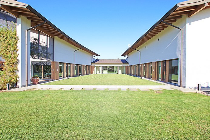 Villa in Treviolo, Lombardy, Italy 2 - 16879532