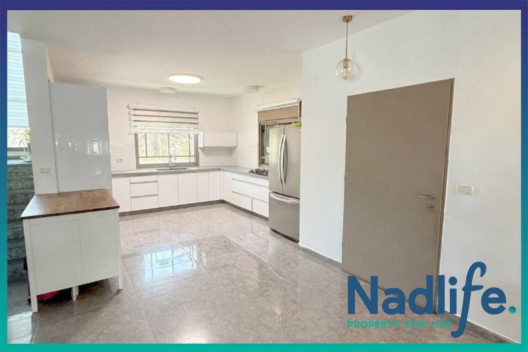 Villa in Neve Michael, Jerusalem District, Israel 5 - 16877448