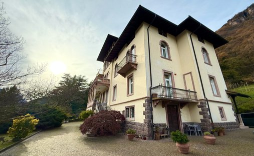 Castle for Sale in Merano, Trentino-South Tyrol, Italy