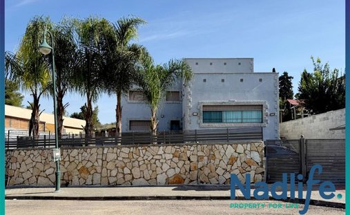 Villa in Neve Michael, Bezirk Jerusalem, Israel 1