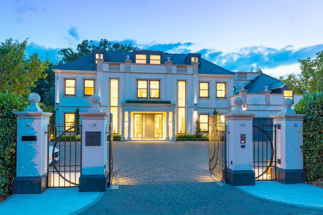 House in Kingston upon Thames, England, United Kingdom 1 - 16876349