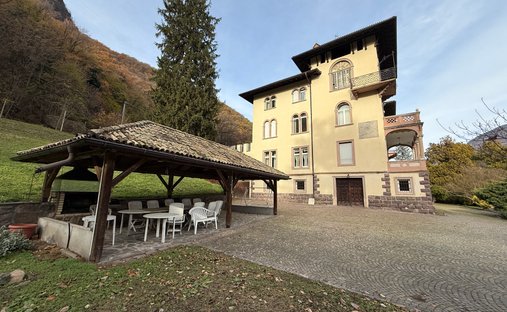 Castle for Sale in Merano, Trentino-South Tyrol, Italy
