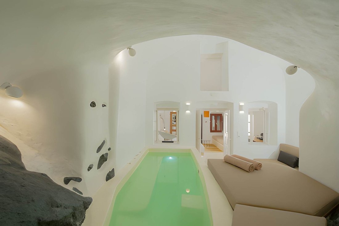 Villa in Thira, Aegean, Greece 3 - 16874969