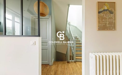 Vendée (85) 18th Century Listed Chateau Estate Of 42 Hectares