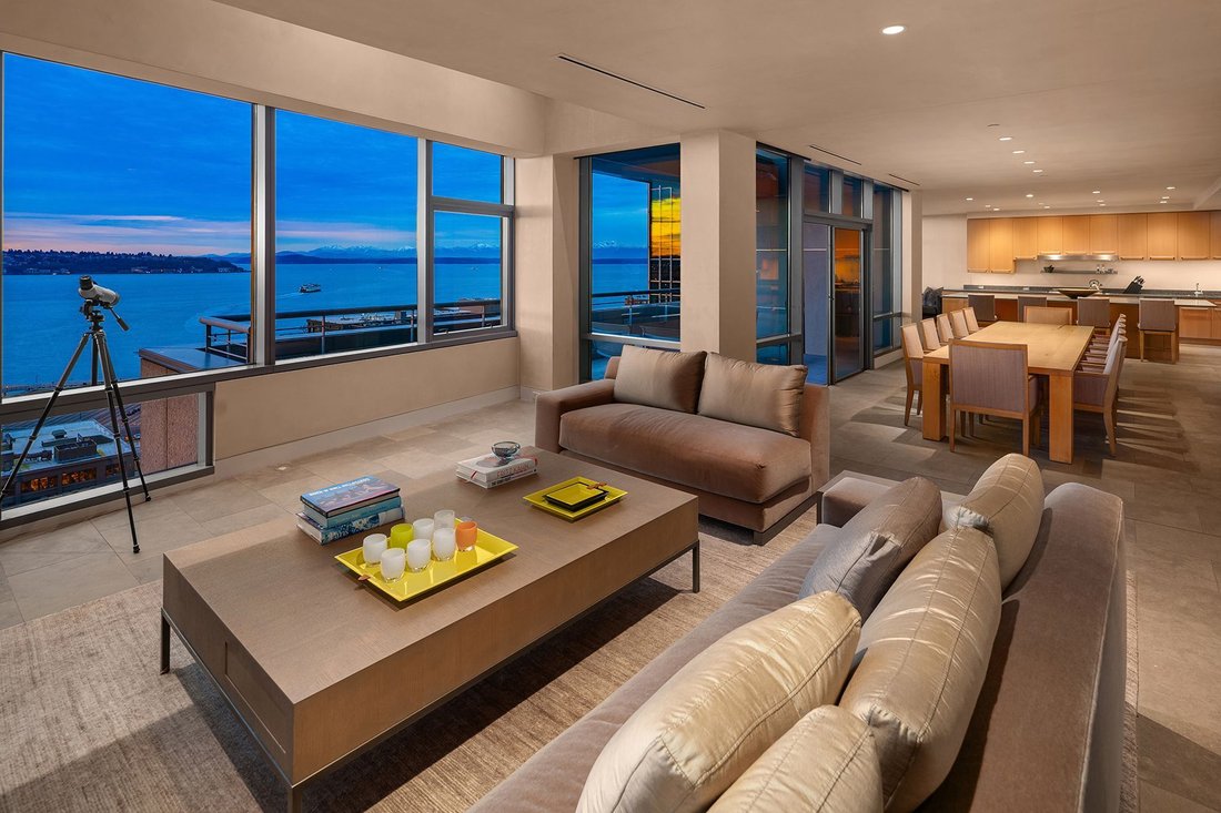 Condo in Seattle, Washington, United States 1 - 16884672
