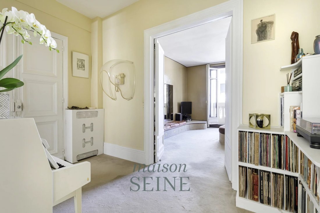 Apartment in Saint James-Général Koenig, Neuilly-sur-Seine, France 2 - 16880277