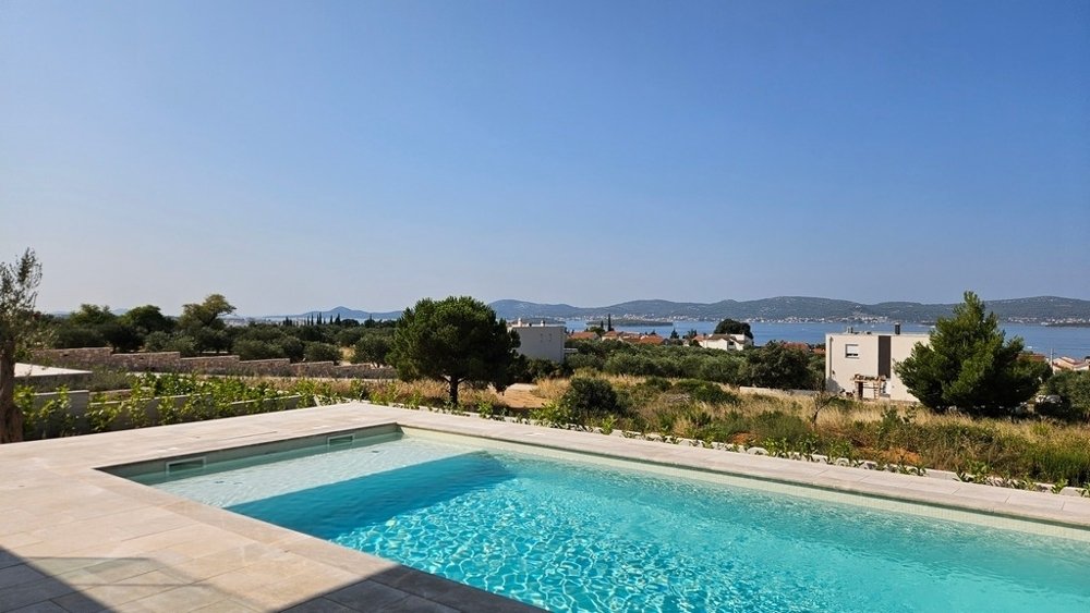 Villa in Sveti Filip i Jakov, Zadar County, Croatia 4 - 16880462