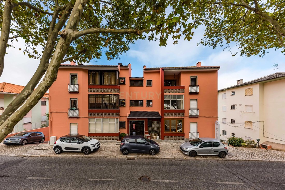 Apartment in Cascais e Estoril, Lisbon, Portugal 1 - 16880473