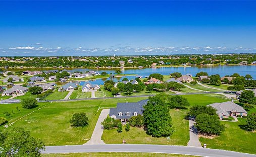 House in Granbury, Texas, United States 1