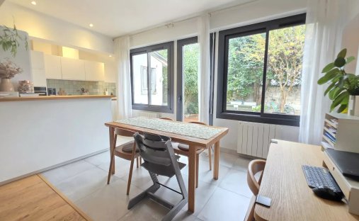 Castle for Sale in Bordeaux, Nouvelle-Aquitaine, France