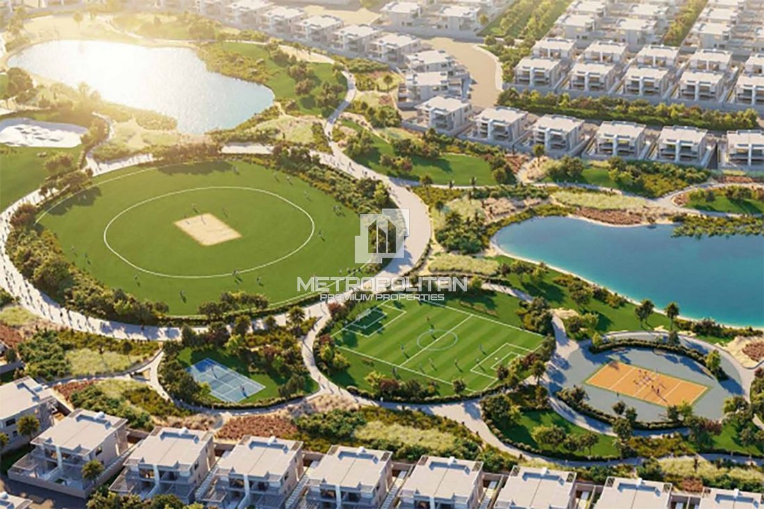 Townhouse in Damac Hills 2, Dubai, United Arab Emirates 2 - 16872433