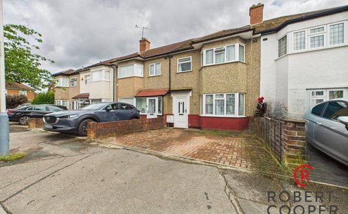 Haus in Ruislip Gardens, Hillingdon, England 1