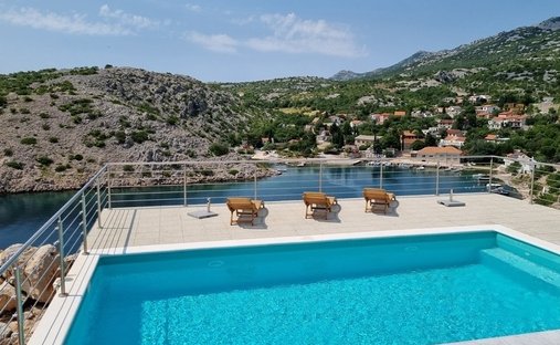 House in Vidovac Cesaricki, Lika-Senj County, Croatia 1