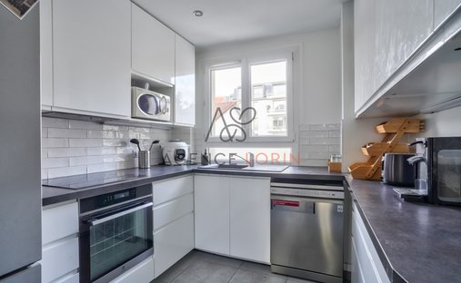 Château For Sale, 15 Rooms Le Vesinet 78110